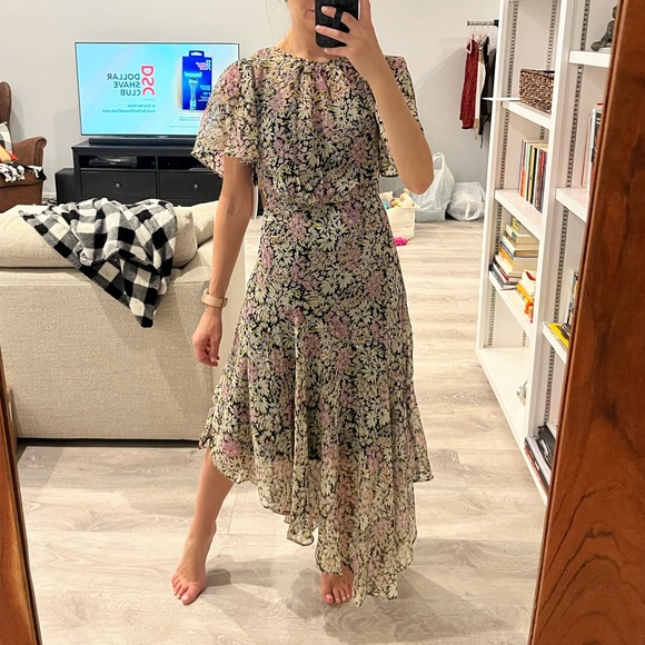 Astr Flutter Sleeve Asymmetrical Floral 